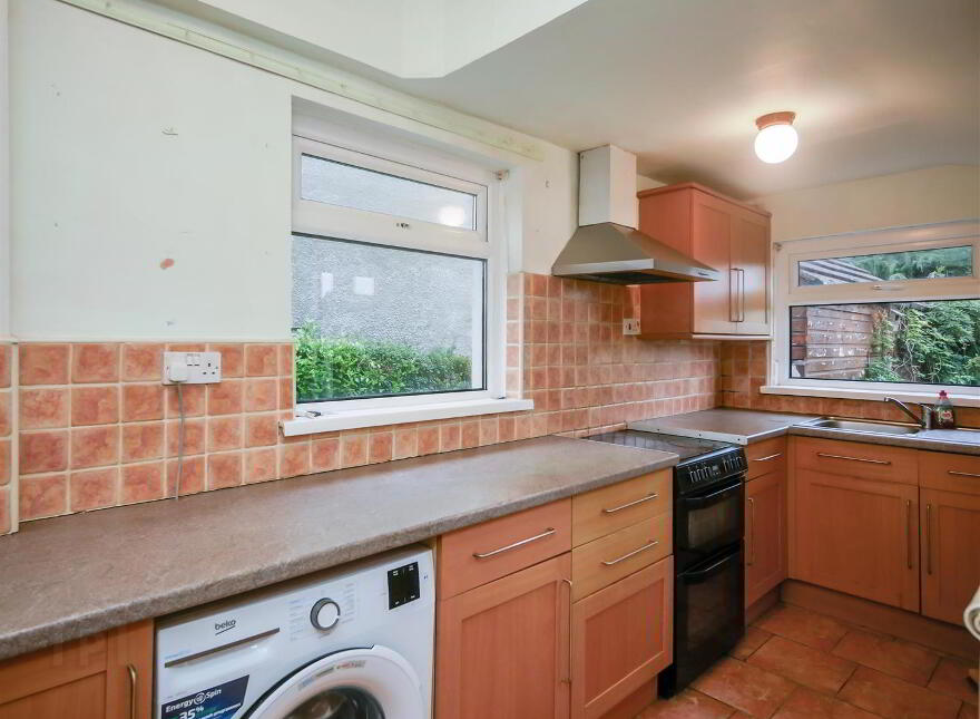 20 Knockbreda Park, Rosetta, Belfast, BT6 0HB