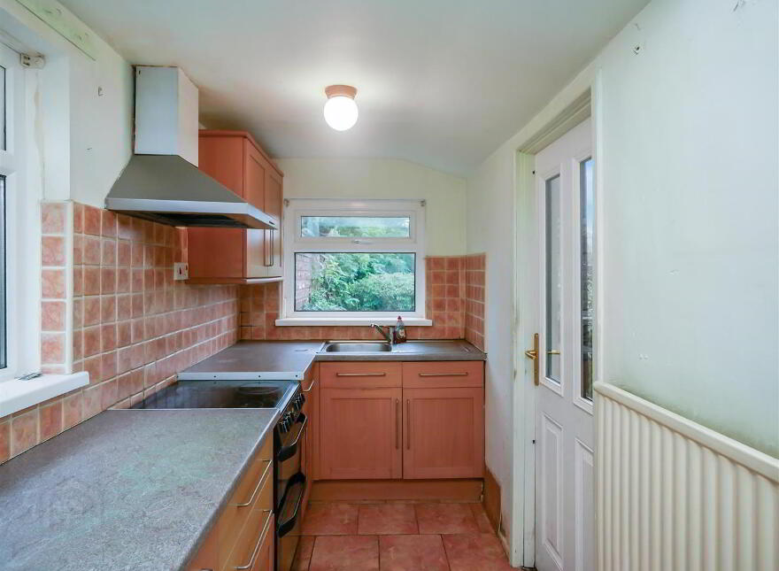 20 Knockbreda Park, Rosetta, Belfast, BT6 0HB