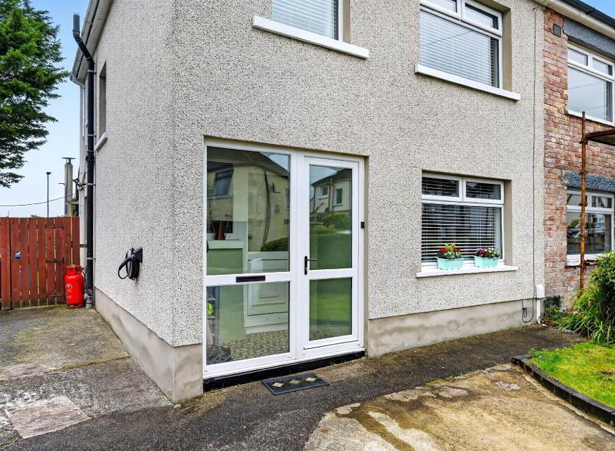 33 Carnamena Avenue, Belfast, BT6 9PJ