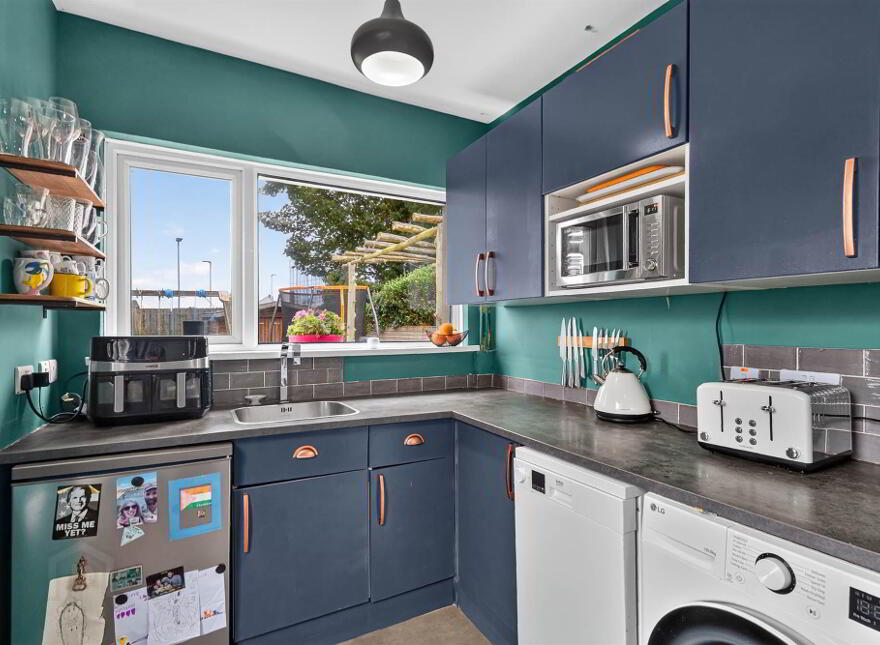 33 Carnamena Avenue, Belfast, BT6 9PJ