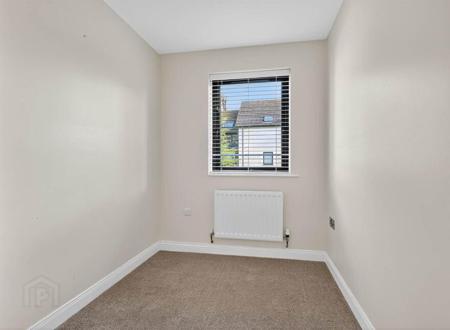 37 Drumadoon Square, Dundonald, Belfast, BT16 2QN
