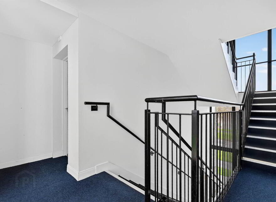 37 Drumadoon Square, Dundonald, Belfast, BT16 2QN