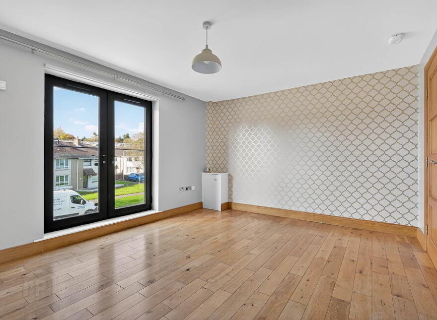 37 Drumadoon Square, Dundonald, Belfast, BT16 2QN
