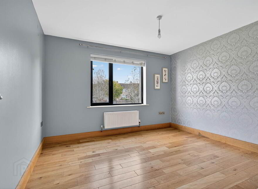 37 Drumadoon Square, Dundonald, Belfast, BT16 2QN