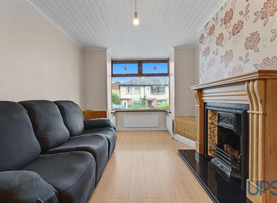 29 St. James's Road, Belfast, BT12 6EA