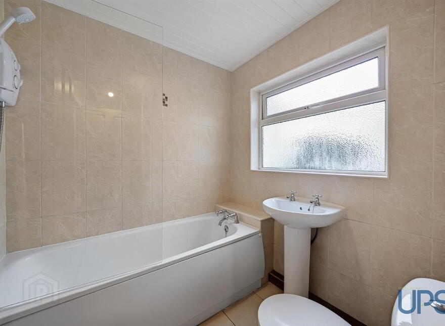 29 St. James's Road, Belfast, BT12 6EA