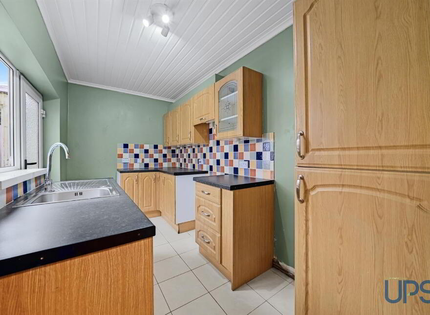 29 St. James's Road, Belfast, BT12 6EA