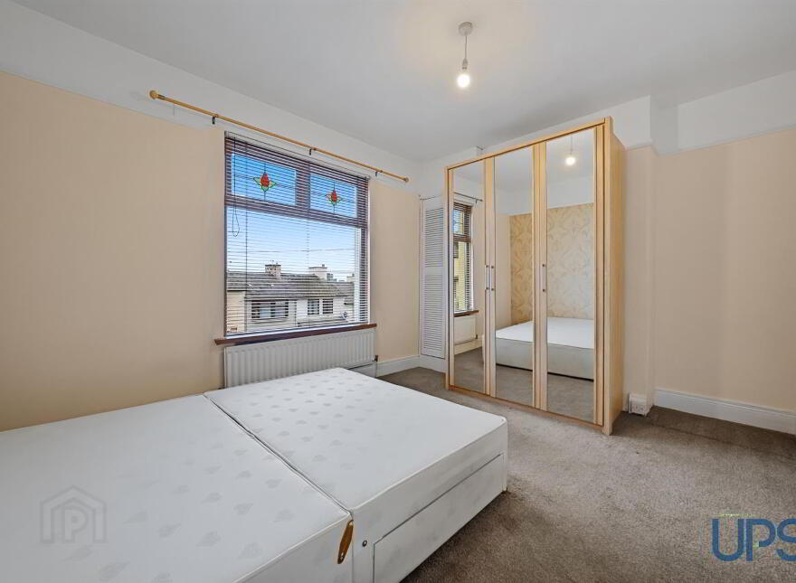 29 St. James's Road, Belfast, BT12 6EA