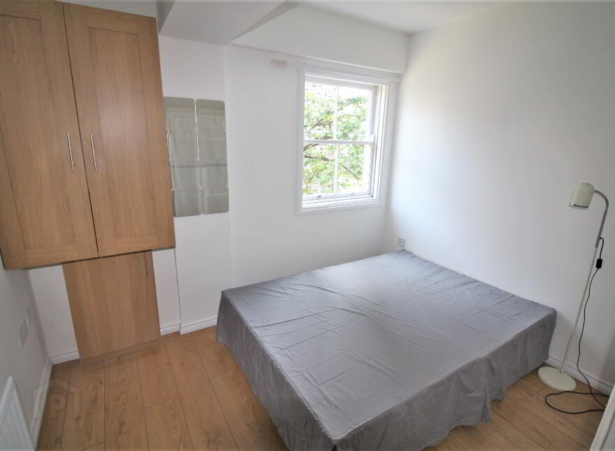 Castle Street, Lisburn, BT27 4XD