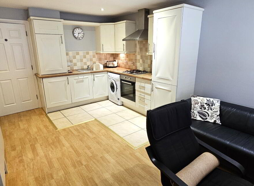 33 Ashley Courtyard, 1a Fane Street, Belfast, BT9 7JS