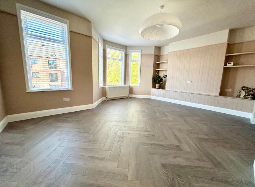 2a Willowfield Gardens, Belfast, BT6 9AZ