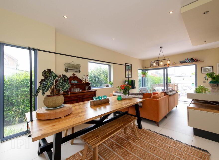 "Owenvarra", 21 Upper Station Road, Greenisland, Carrickfergus, BT38 8RQ