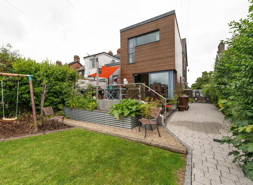 "Owenvarra", 21 Upper Station Road, Greenisland, Carrickfergus, BT38 8RQ
