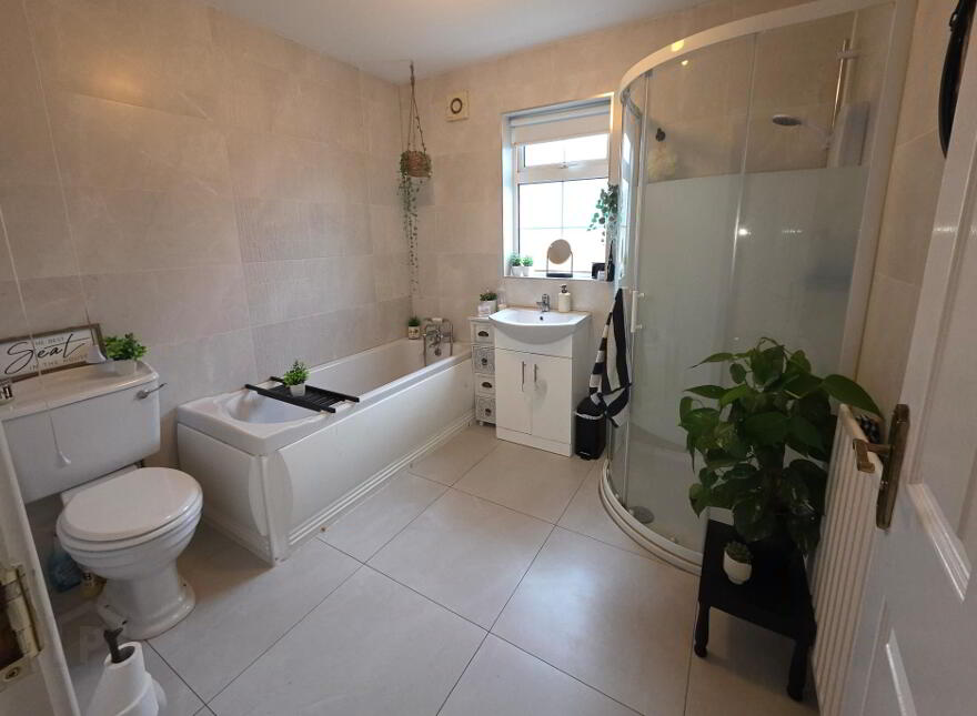24 Rathgannon, Warrenpoint, Newry, BT34 3TU