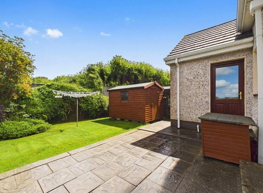 25 Cartur Mor, Clybaun Road