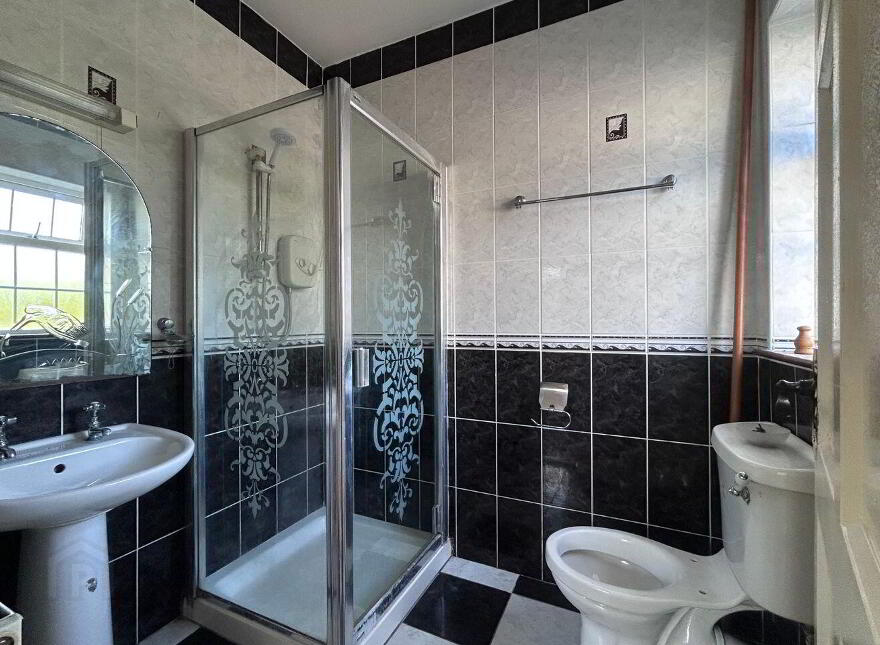 Ballintemple, Dundrum, E34N822