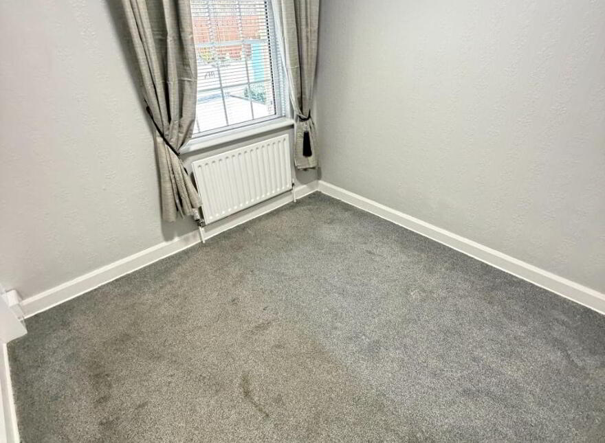 33 Chapel Street, Newry, BT34 2DP