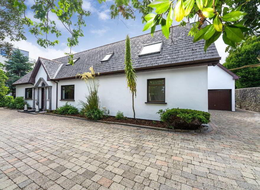 Murphystown House, And Site, Kilgobbin Road , Sandyford, Sandyford, D18A2P1