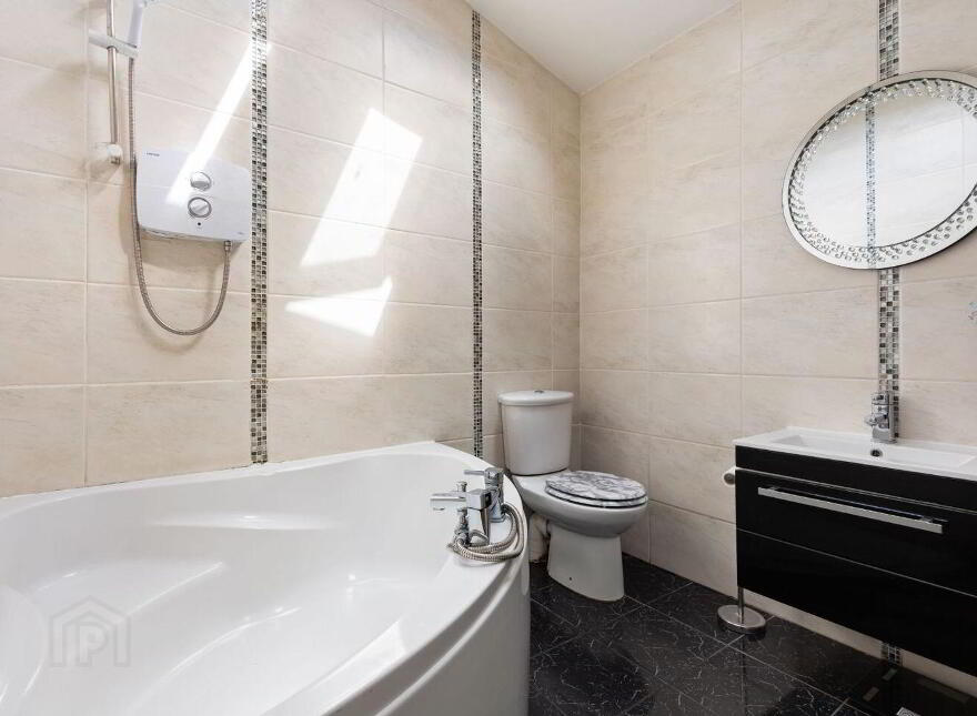 18 Summer Street South, The Coombe, The Coombe, D08E2PK