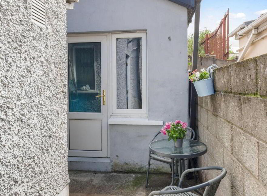 18 Summer Street South, The Coombe, The Coombe, D08E2PK