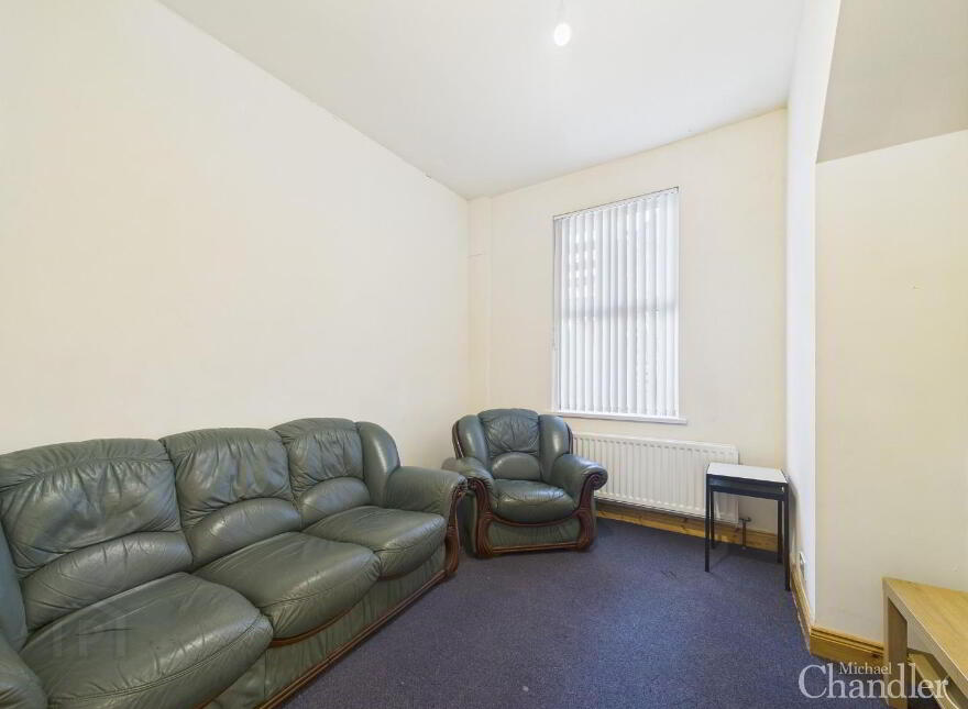 Apt 1, 74 Fitzroy Avenue, Belfast, BT7 1HX