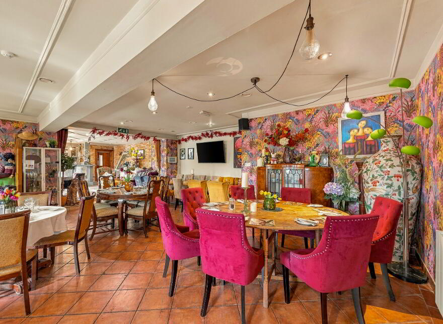 The Thatch, Traditional Bar & Restaurant, Killenard, R32NNP8