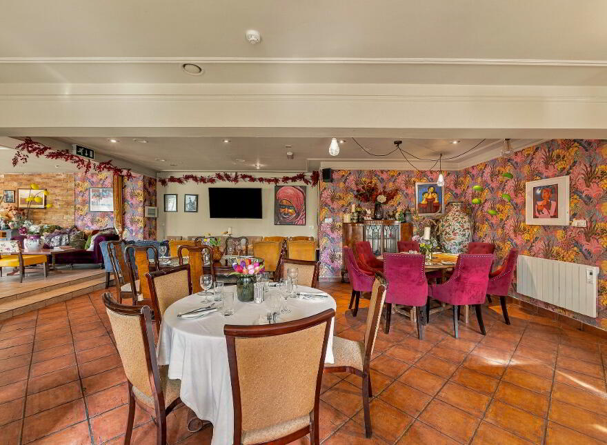 The Thatch, Traditional Bar & Restaurant, Killenard, R32NNP8