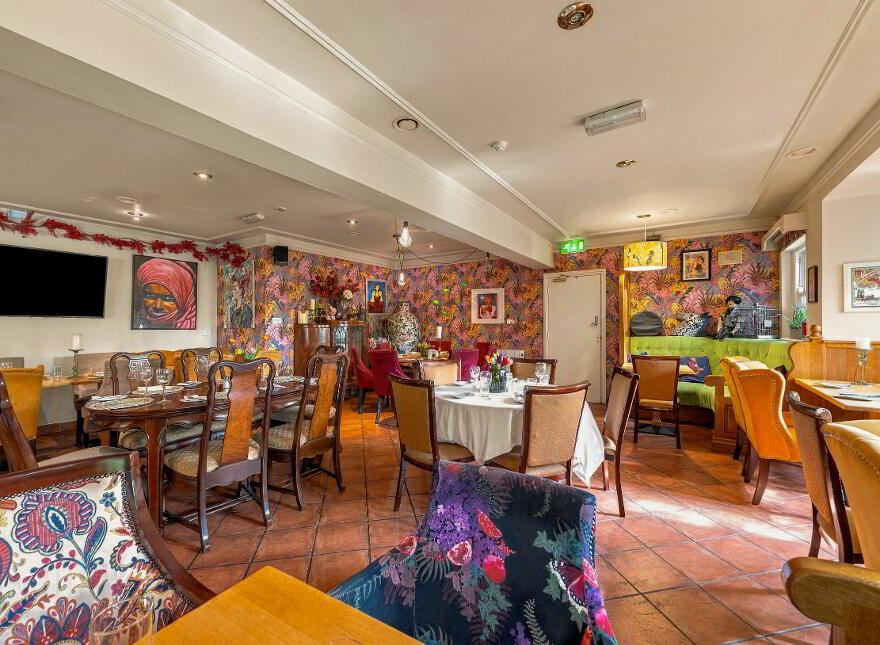 The Thatch, Traditional Bar & Restaurant, Killenard, R32NNP8