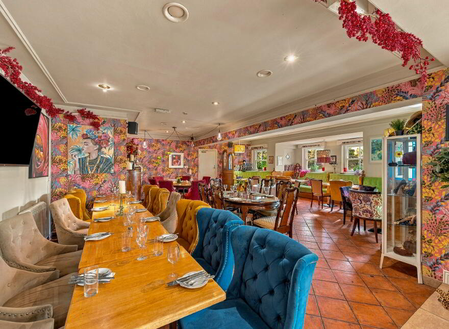 The Thatch, Traditional Bar & Restaurant, Killenard, R32NNP8