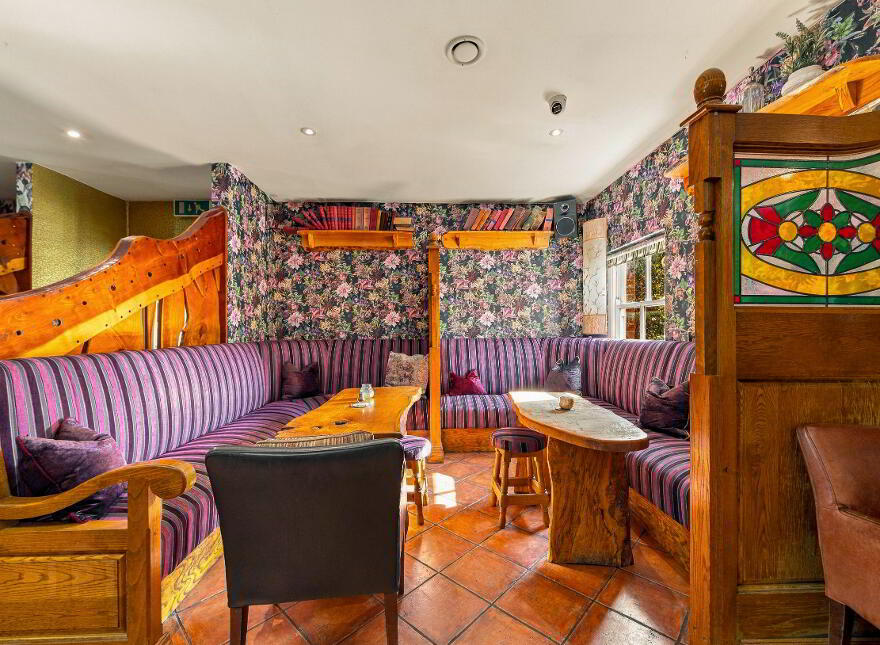 The Thatch, Traditional Bar & Restaurant, Killenard, R32NNP8