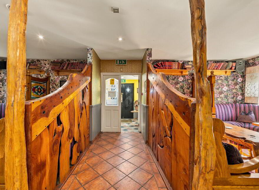 The Thatch, Traditional Bar & Restaurant, Killenard, R32NNP8