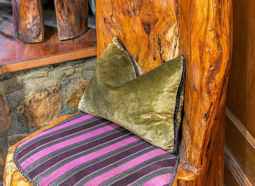 The Thatch, Traditional Bar & Restaurant, Killenard, R32NNP8