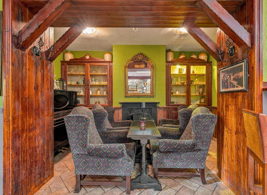 The Thatch, Traditional Bar & Restaurant, Killenard, R32NNP8
