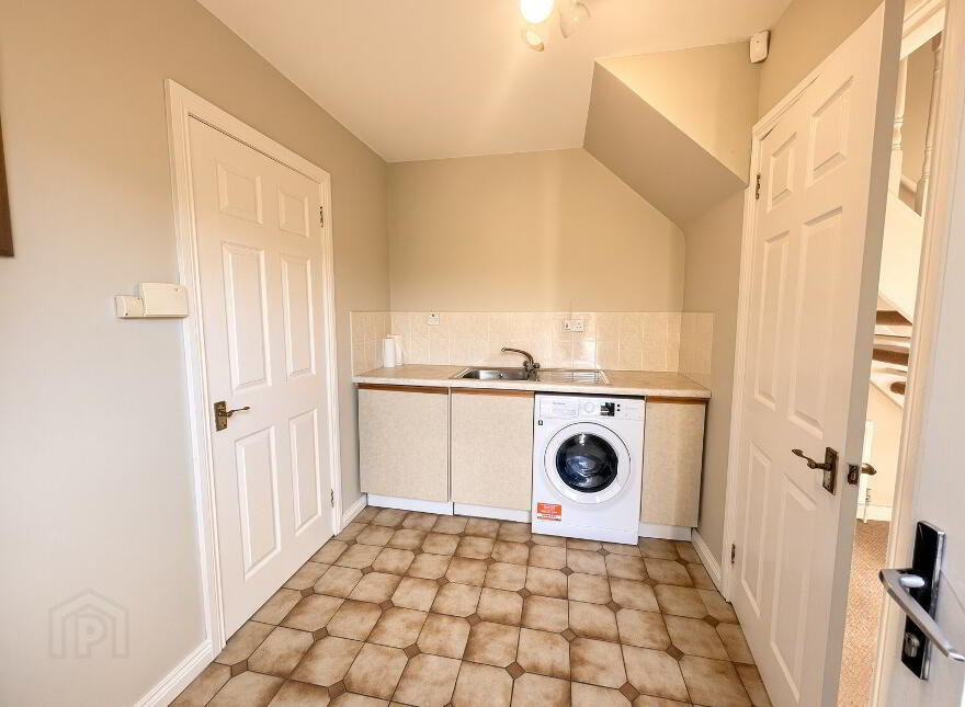 1 Cherry Valley, Enniskillen, BT74 6FG