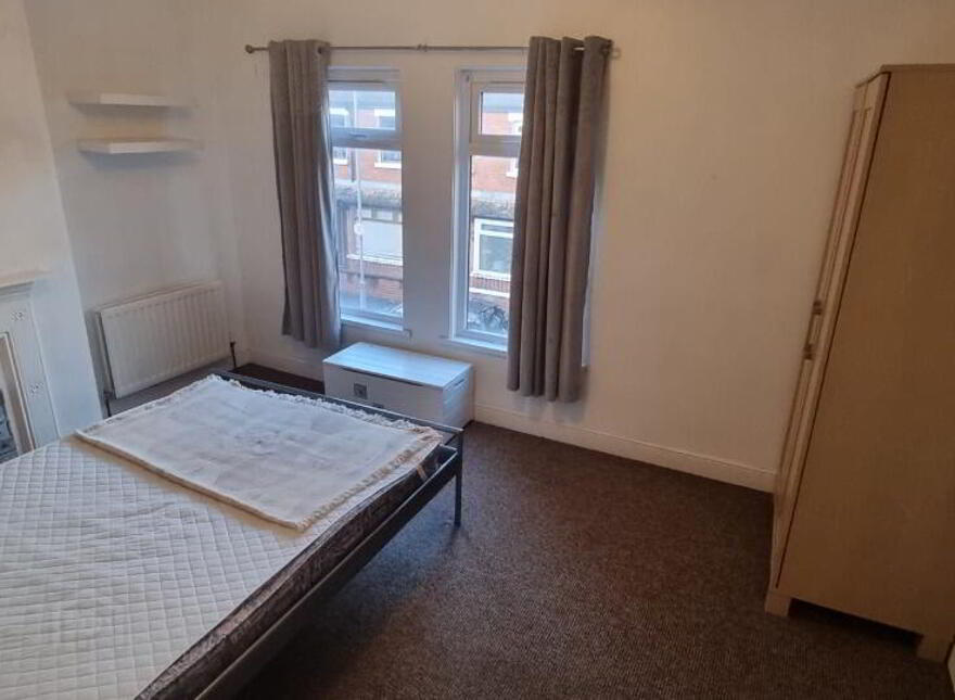 10 Meadowbank Place, Belfast, BT9 7FF