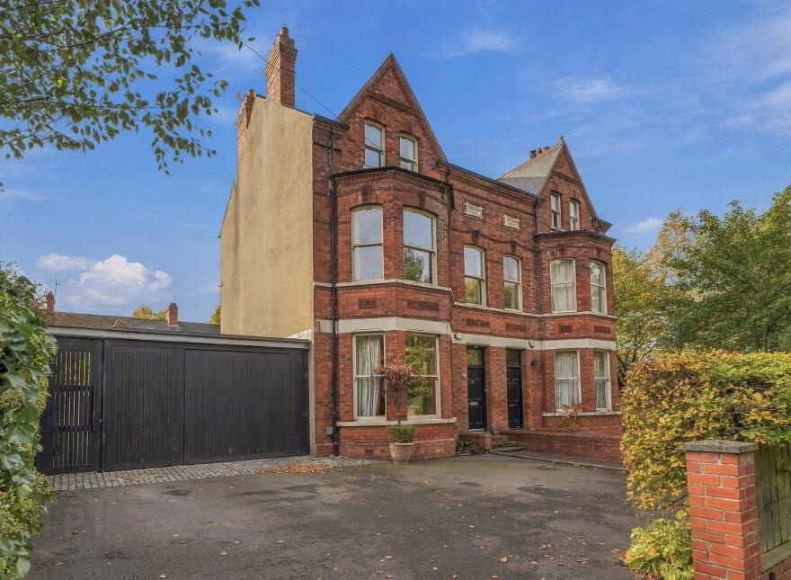 Southpark Villa, 29 Park Road, Belfast, BT7 2FX photo 2