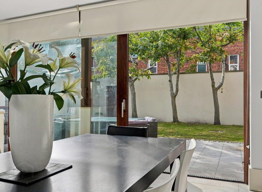 Southpark Villa, 29 Park Road, Belfast, BT7 2FX
