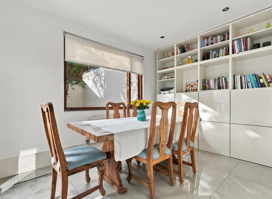 Southpark Villa, 29 Park Road, Belfast, BT7 2FX
