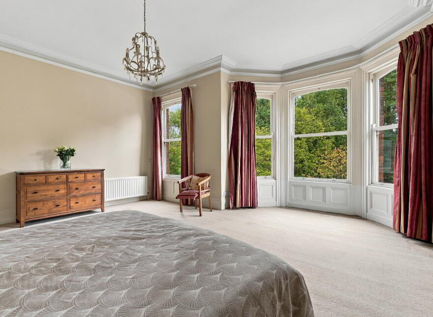 Southpark Villa, 29 Park Road, Belfast, BT7 2FX