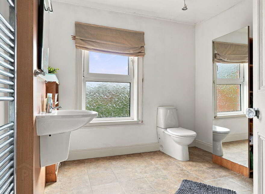 Southpark Villa, 29 Park Road, Belfast, BT7 2FX