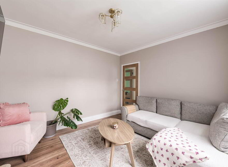 7 Warren Park Gardens, Lisburn, BT28 1HH