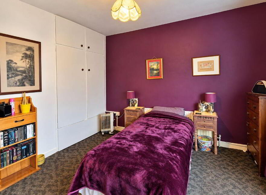 Cloonshanville, Frenchpark, Castlerea, F45X820