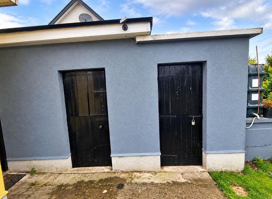 Cloonshanville, Frenchpark, Castlerea, F45X820