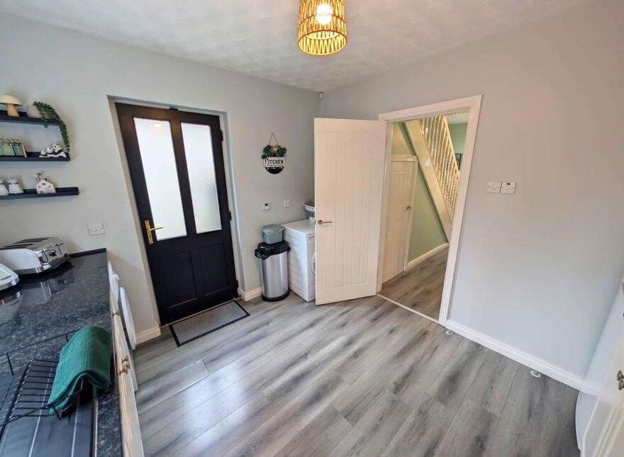 11 Molyneaux Avenue, Larne, BT40 2TU