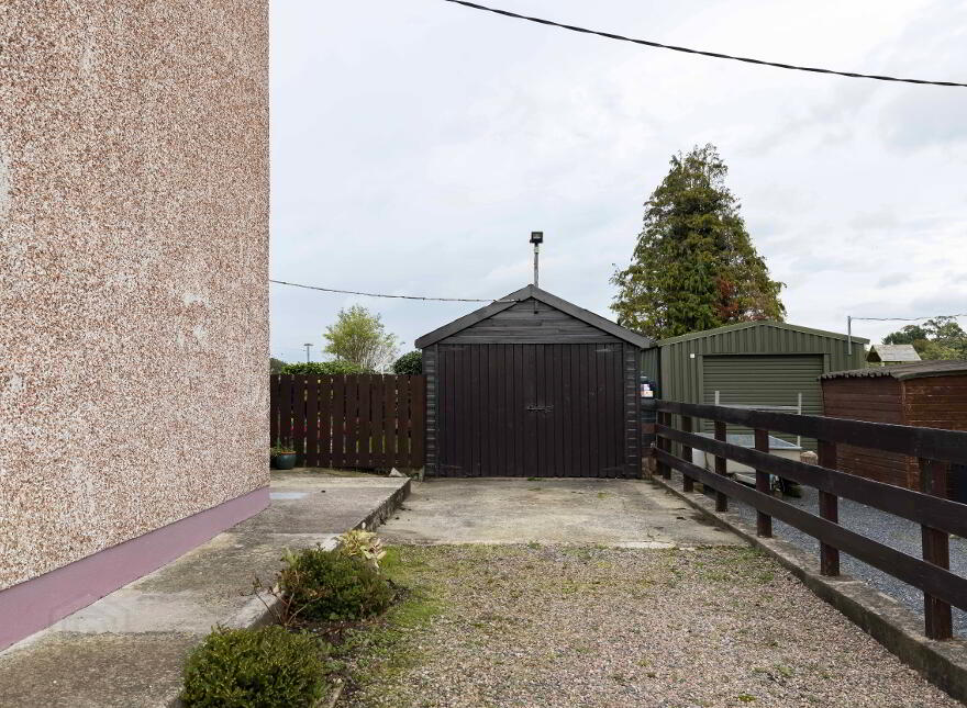 5 Lisnafiffy Terrace, Glassestown Road, Banbridge, BT32 3UB
