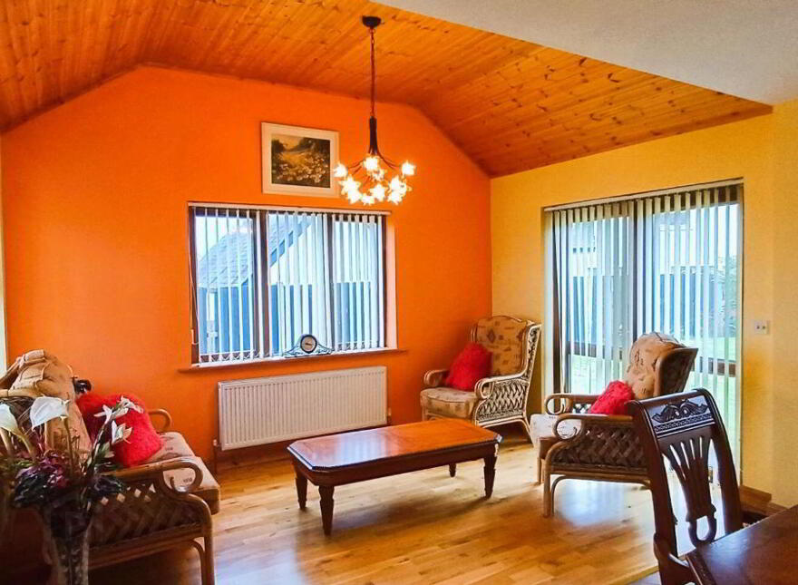 1 Lake View, Lough Gowna, Lough Gowna, H12VX98