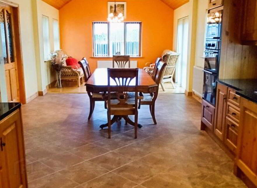 1 Lake View, Lough Gowna, Lough Gowna, H12VX98