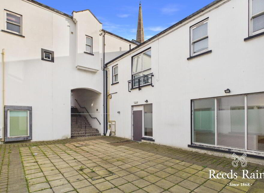 8 St. Nicholas Court, Carrickfergus, BT38 7FD