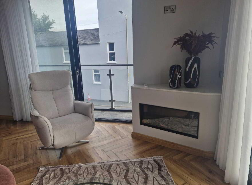 Apt 1, 13 Seaview, Warrenpoint, BT34 3NJ