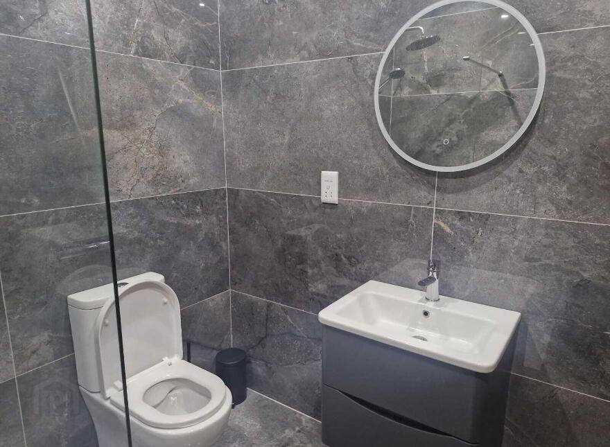 Apt 1, 13 Seaview, Warrenpoint, BT34 3NJ